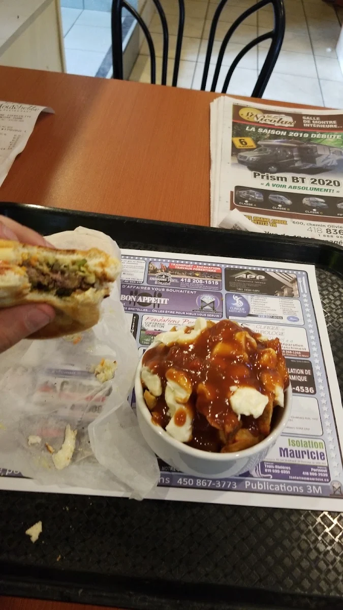 Hamburger Poutine BBQ