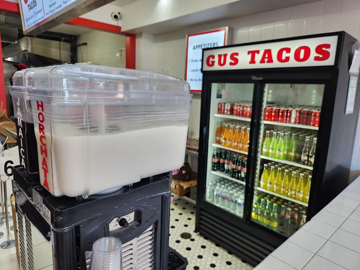 Vibe, Gus Tacos