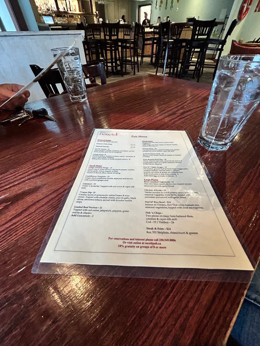 Menu, nax'id' Pub
