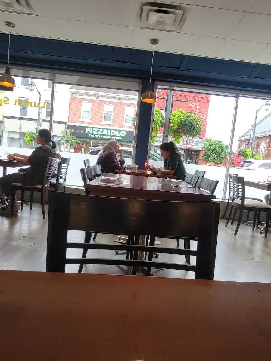 Vibe, Thai House Cuisine