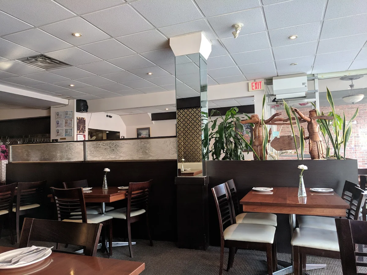 Vibe, Thai House Cuisine