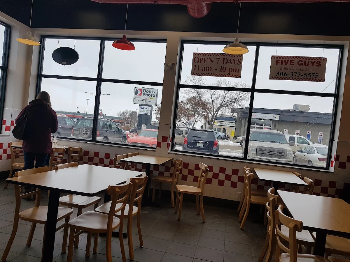Vibe, Five Guys