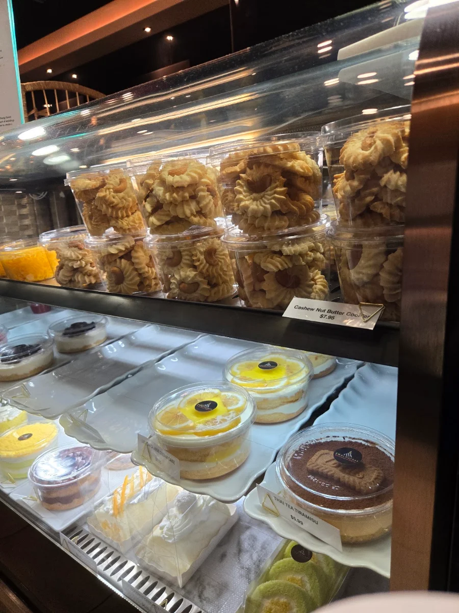 Vibe, Thai Corner Restaurant & Bakery