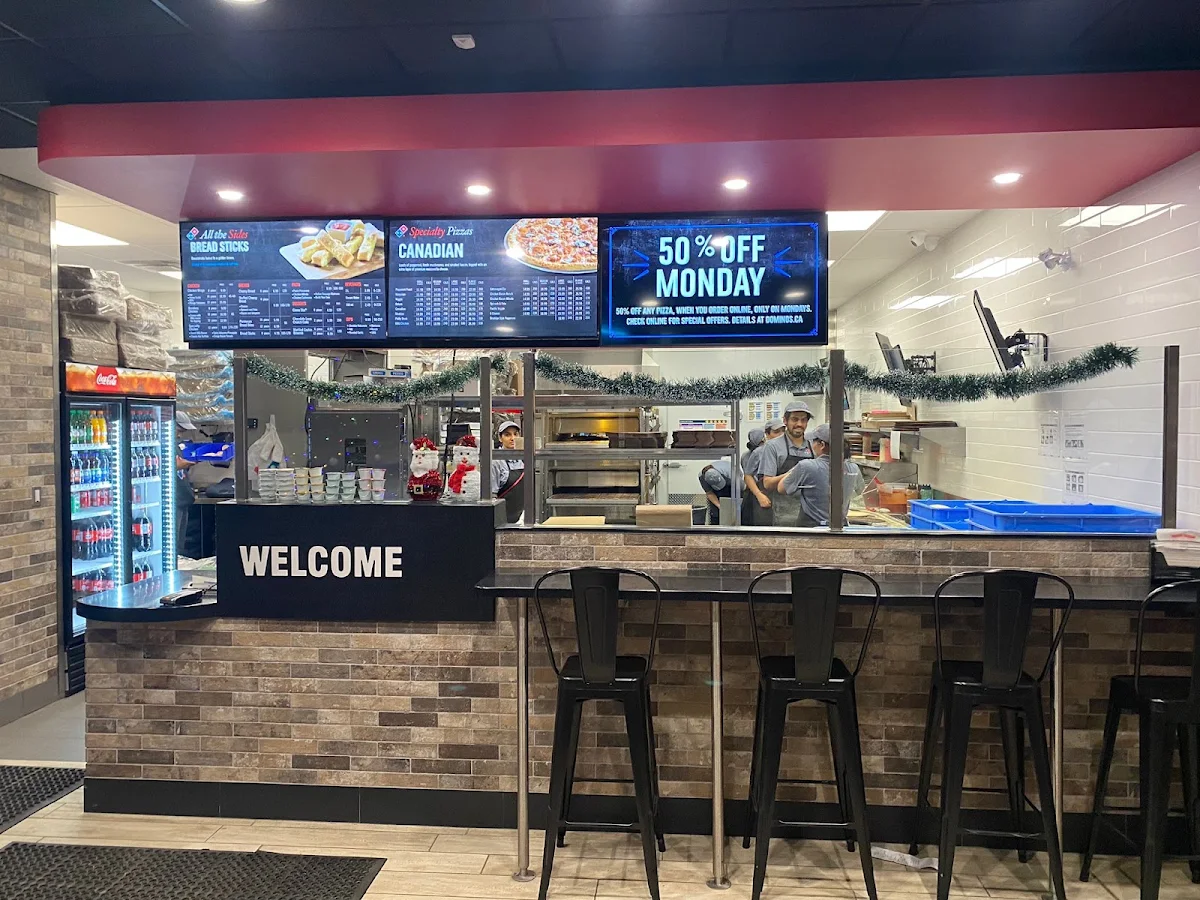 Vibe, Domino's Pizza