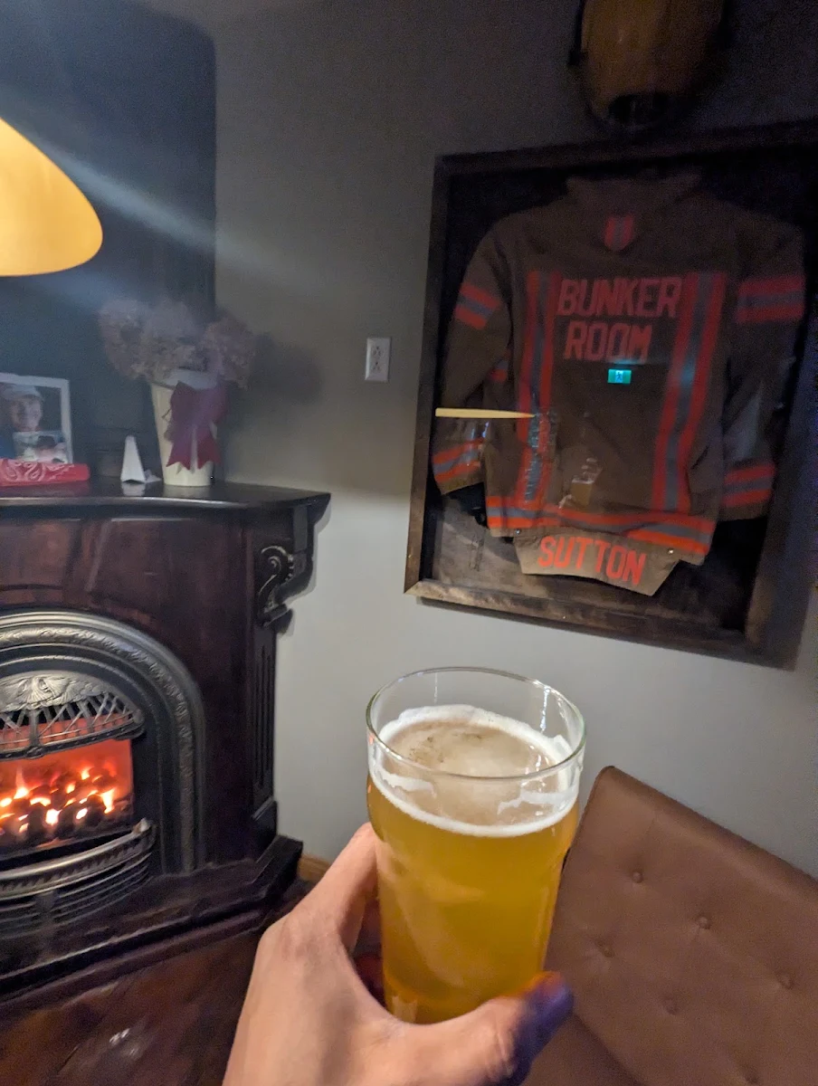 Food & drink, Bar Le Bunker Room – Sutton
