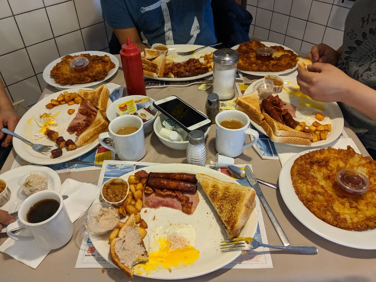 Food & drink, Restaurant Chez Ti-N'Ours