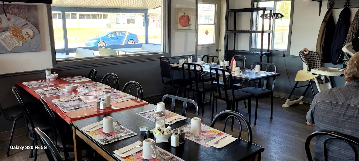 Vibe, Restaurant Chez Ti-N'Ours