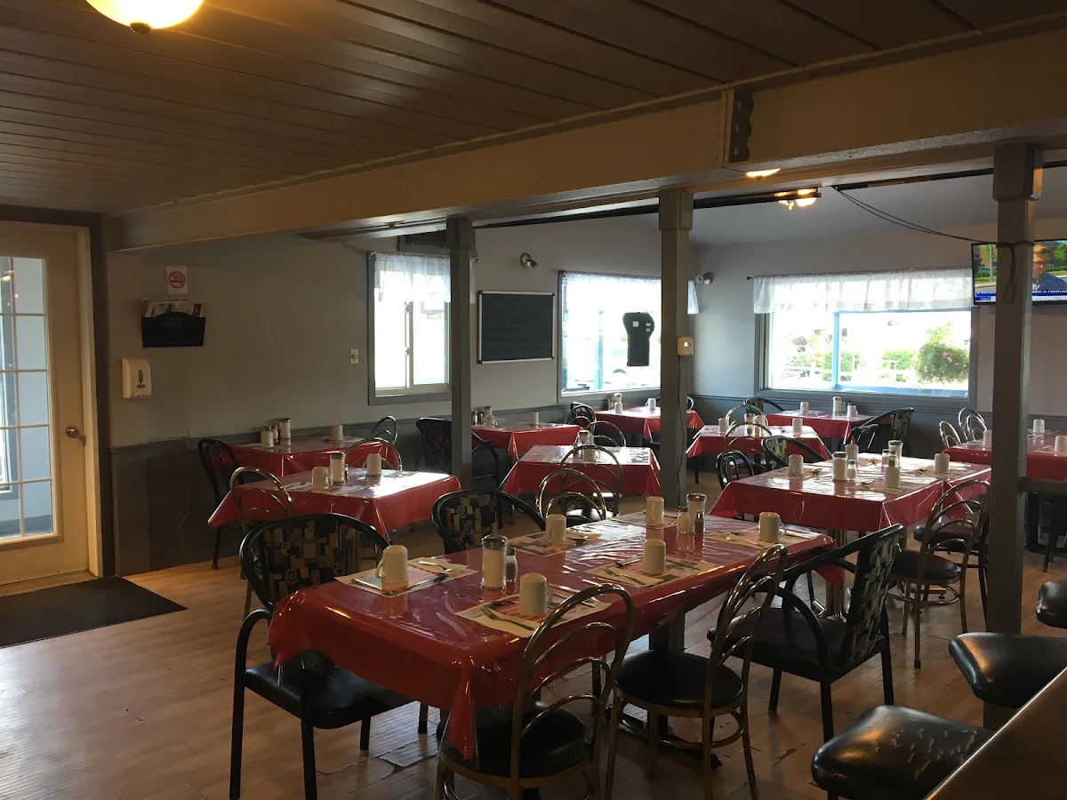 Vibe, Restaurant Chez Ti-N'Ours