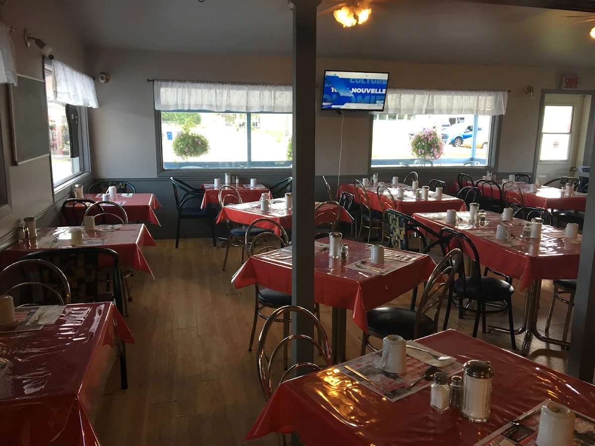 Vibe, Restaurant Chez Ti-N'Ours
