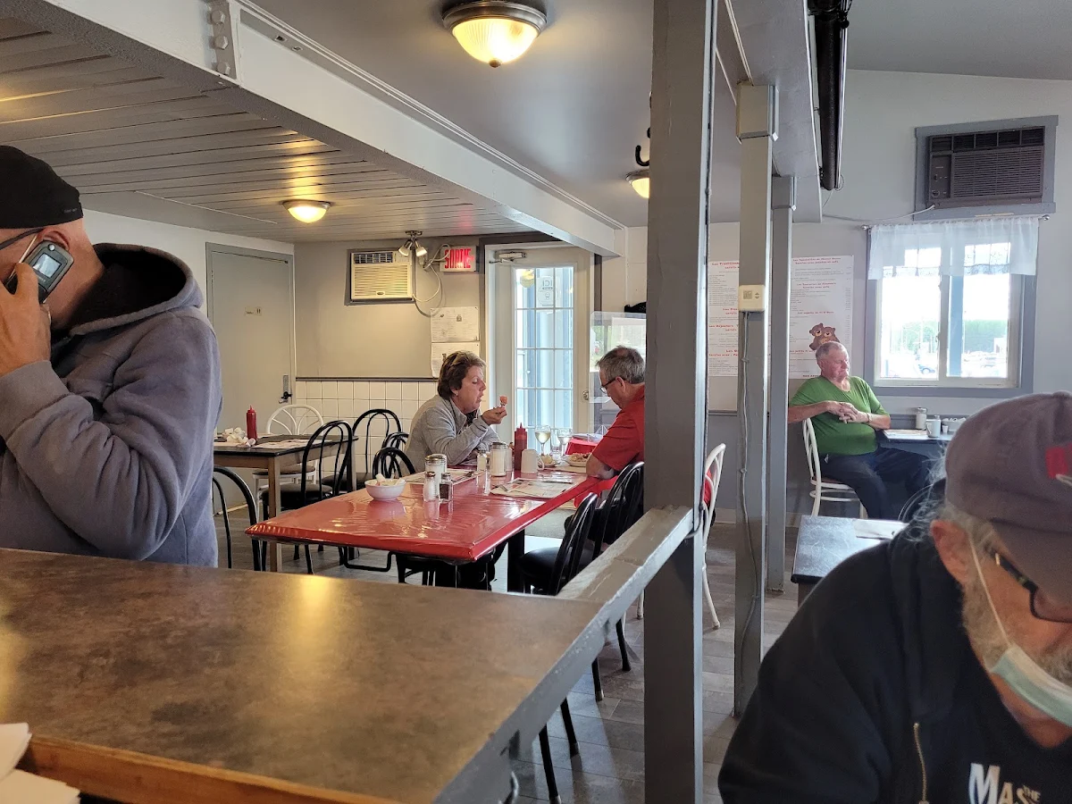 Vibe, Restaurant Chez Ti-N'Ours