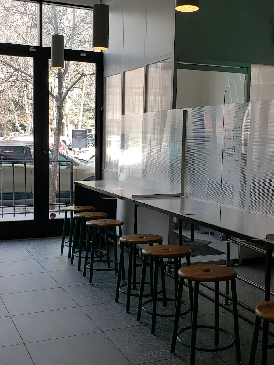 Vibe, V Burger - 17 Ave - Ice Cream and Burger