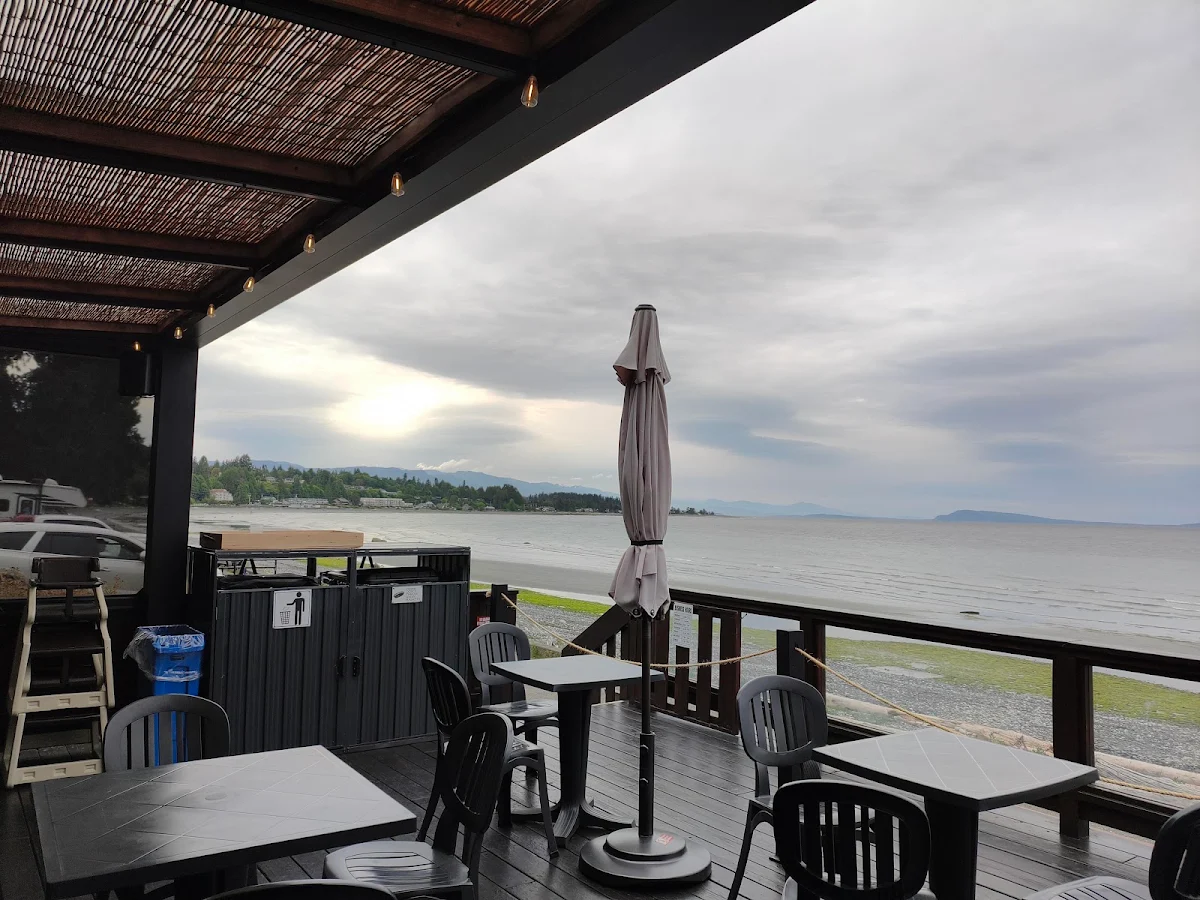 Vibe, Shore Restaurant
