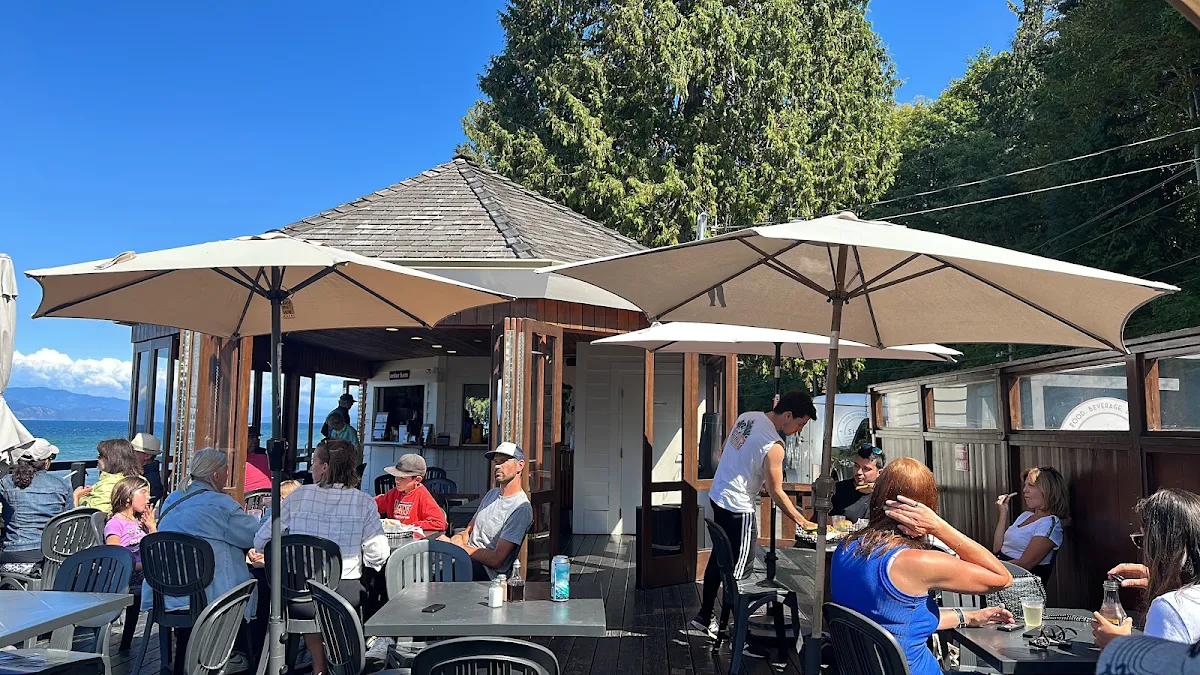 Vibe, Shore Restaurant