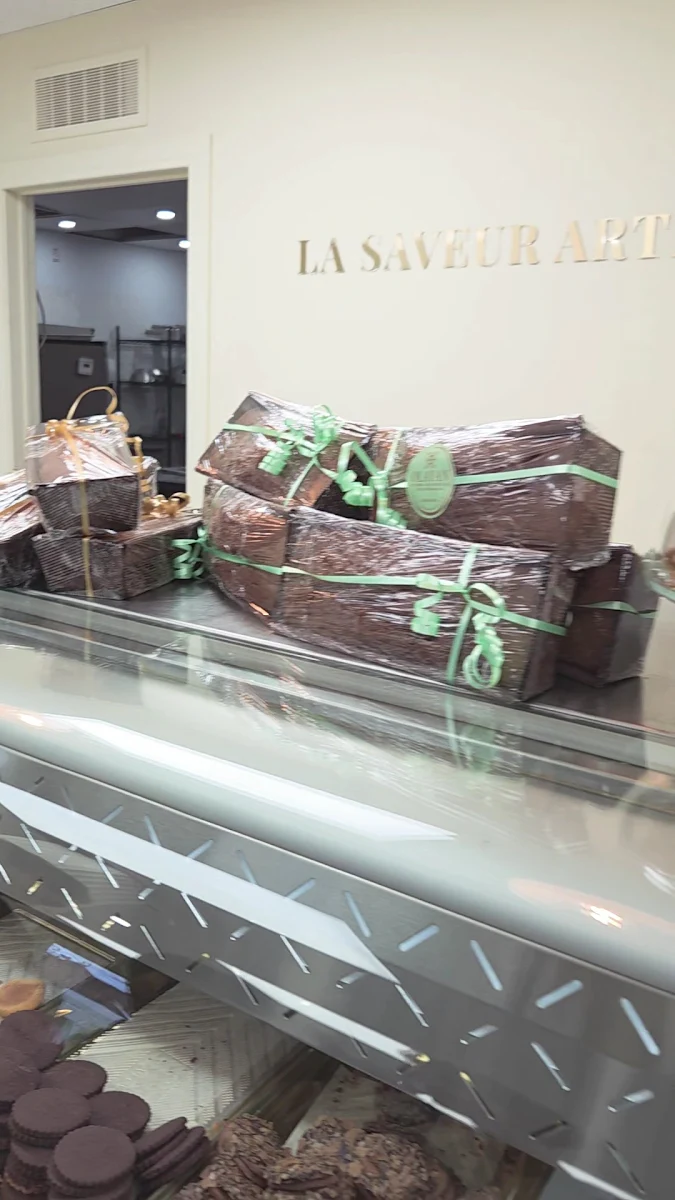 Vibe, Pâtisserie Olayan