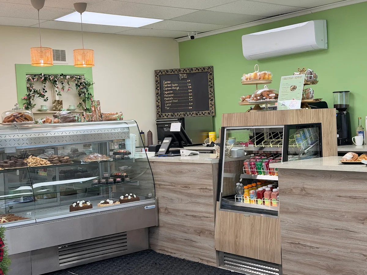 Vibe, Pâtisserie Olayan