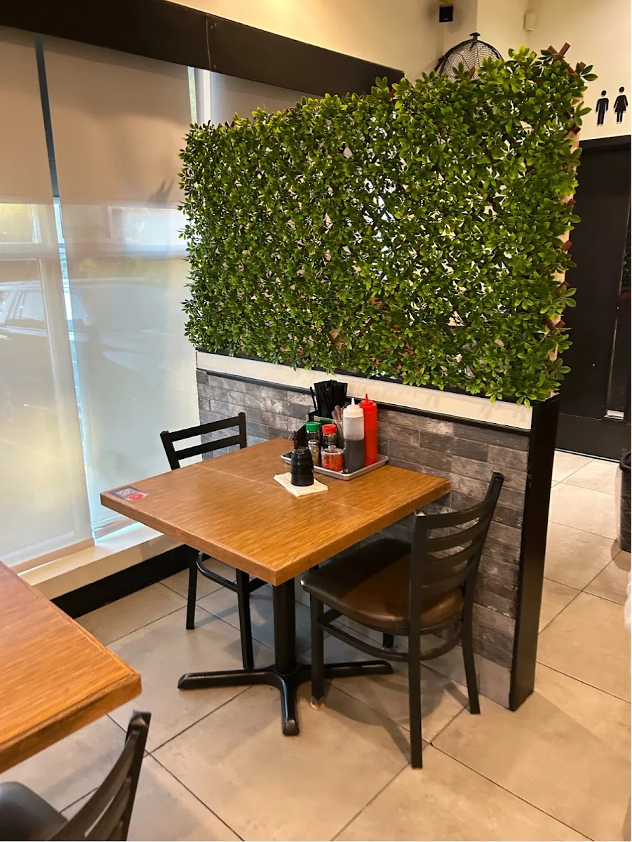 Vibe, The Pho Restaurant