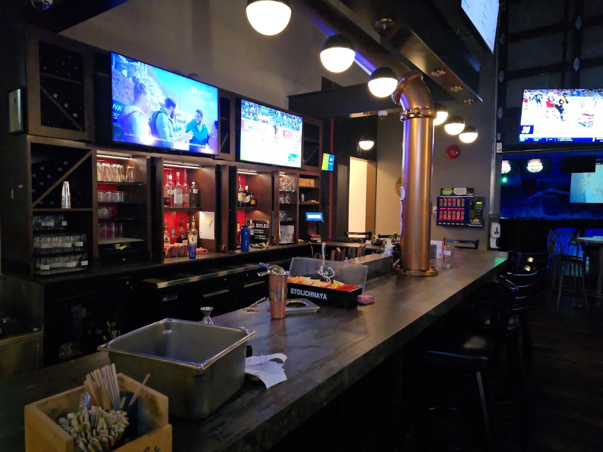 Vibe, Freddy's Brewpub