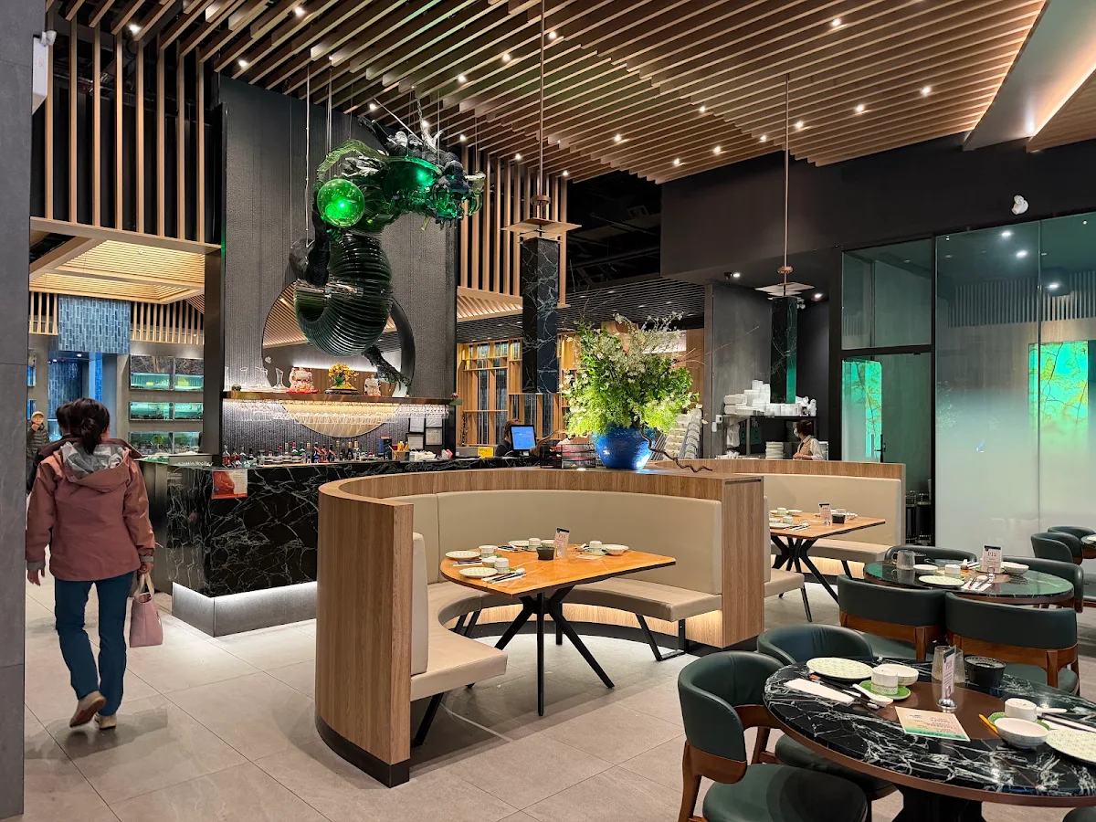 Vibe, The Queen Seafood Cuisine