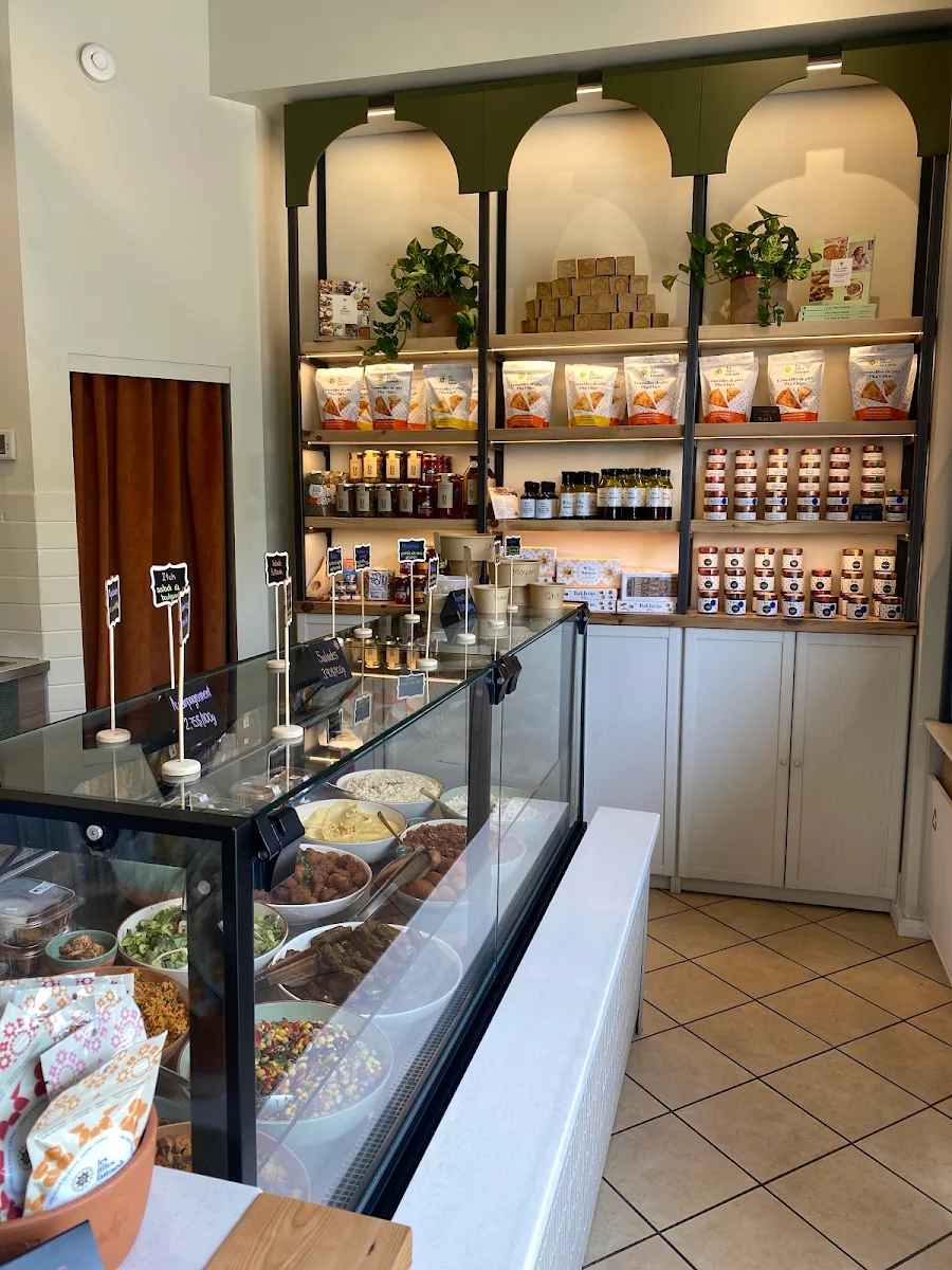 Vibe, Les Filles Fattoush - Café-boutique