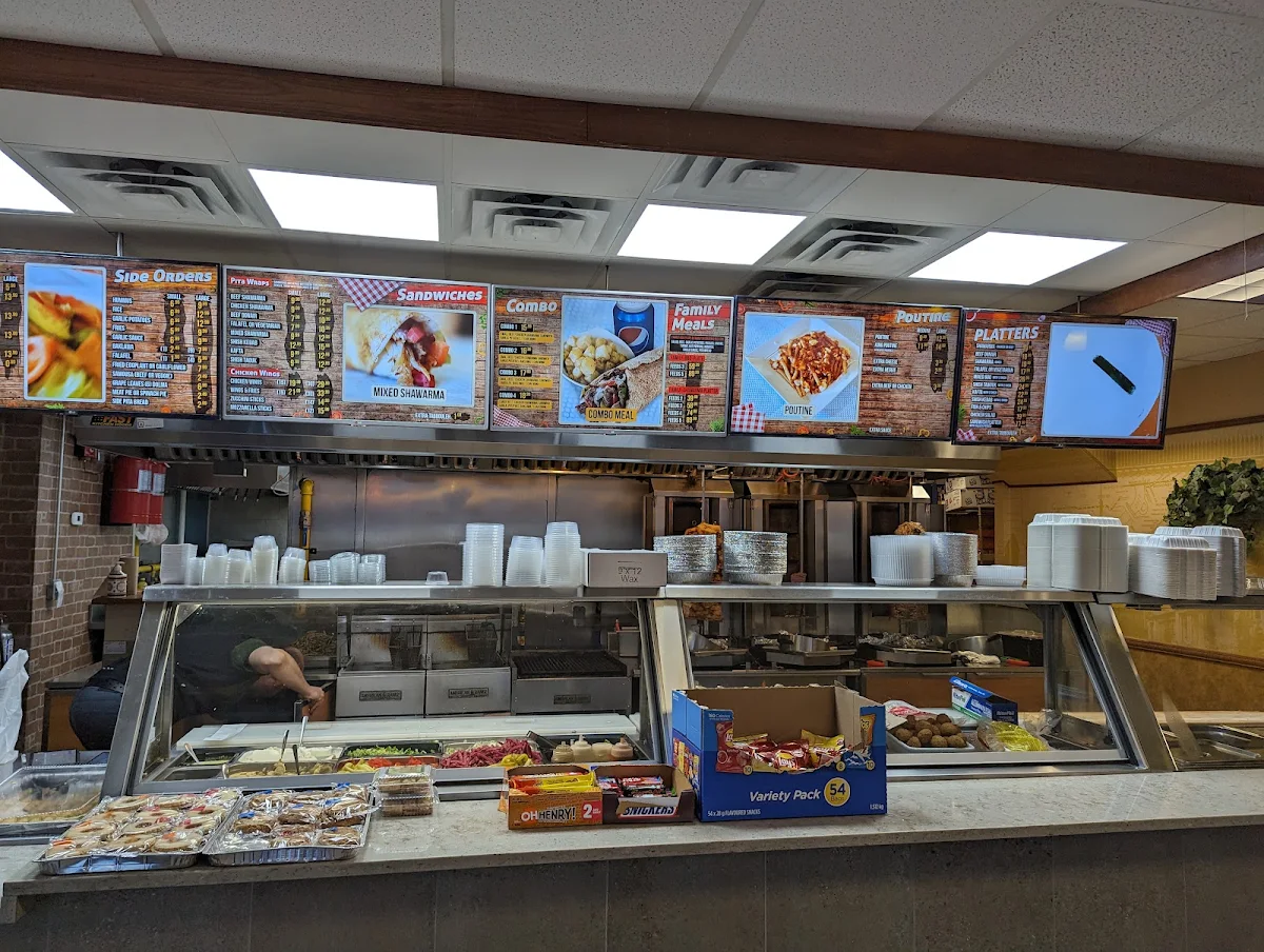 Vibe, Bank Shawarma & Poutine