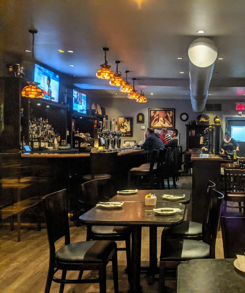 Vibe, California Restaurant & Bar