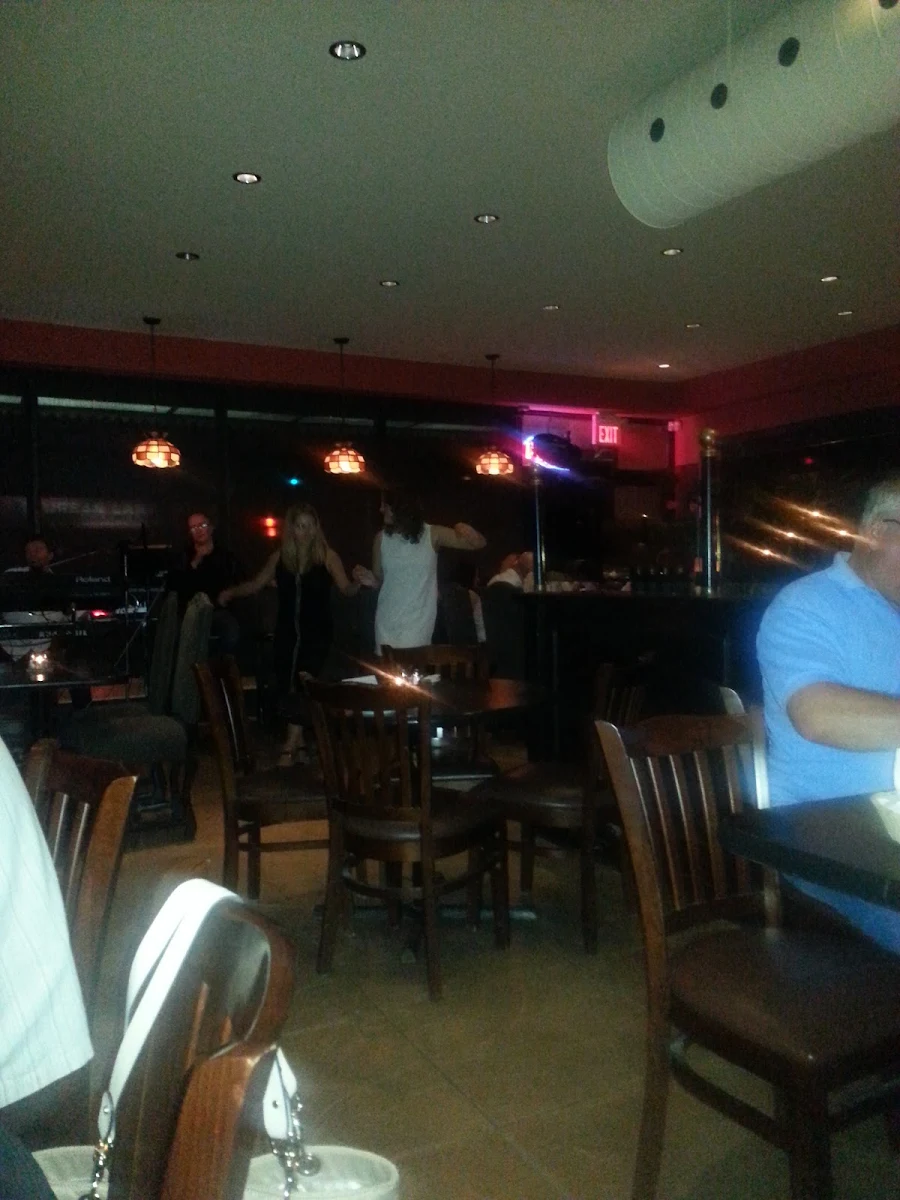 Vibe, California Restaurant & Bar