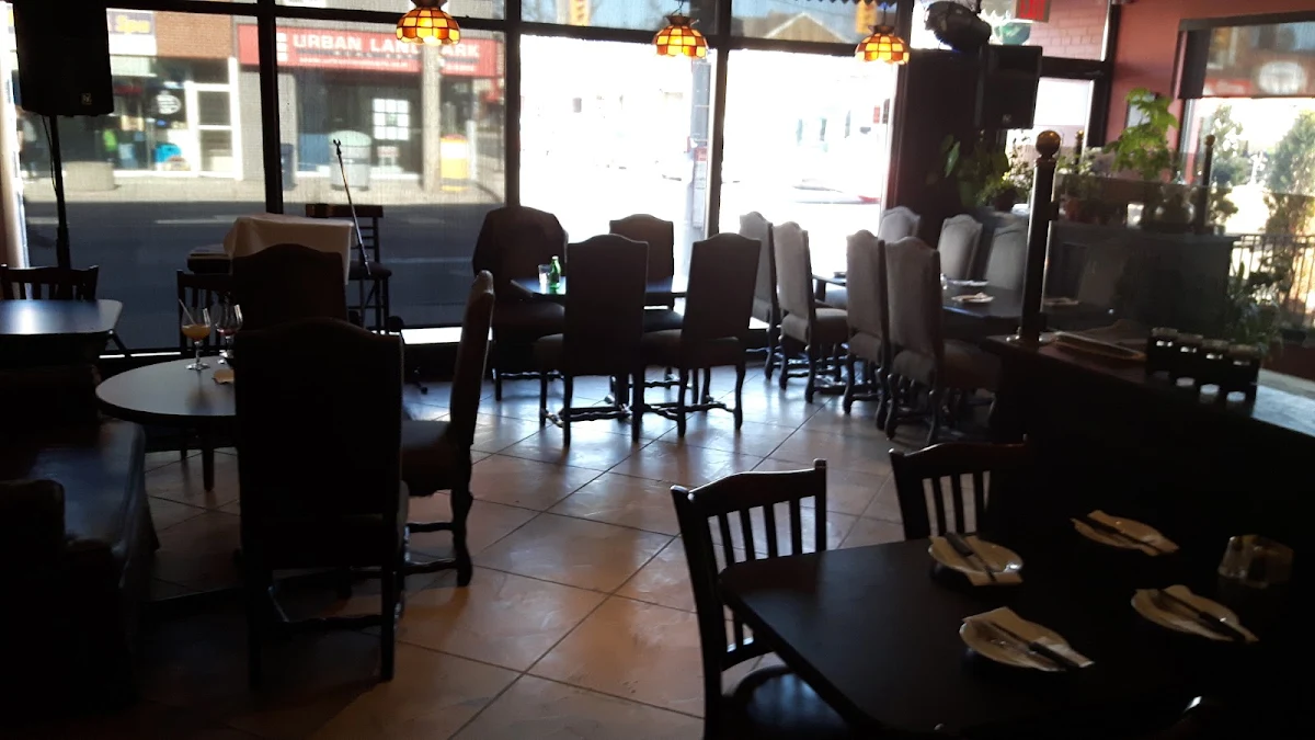Vibe, California Restaurant & Bar