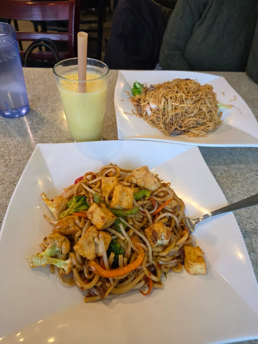 Food & drink, Summer Roll Restaurant