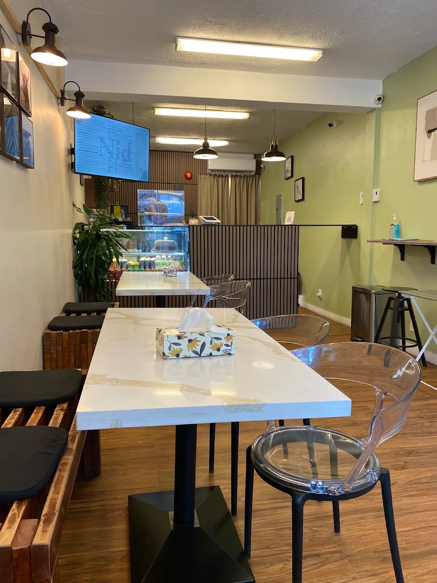 Vibe, Nid Café