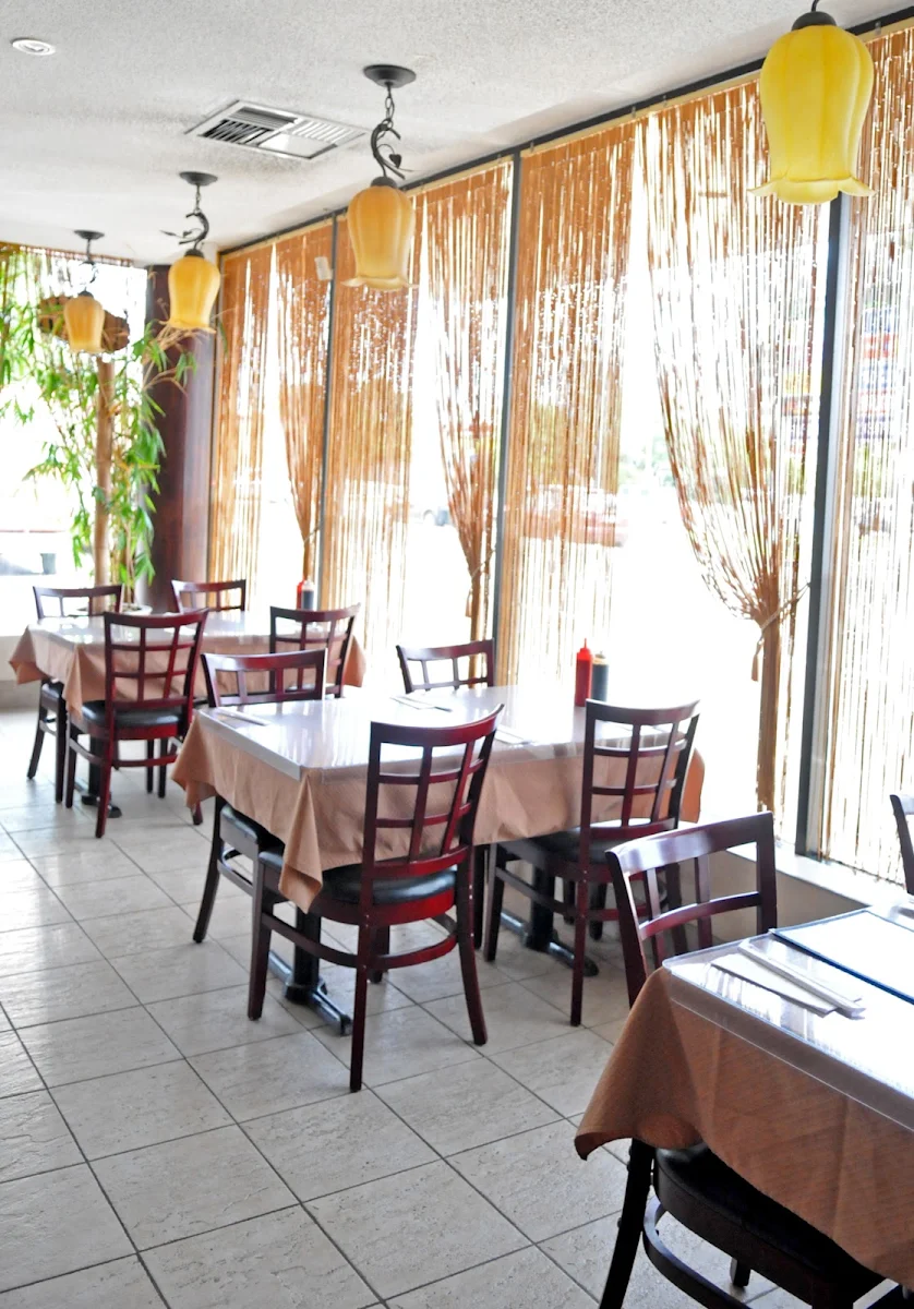 Vibe, Pho Saigon