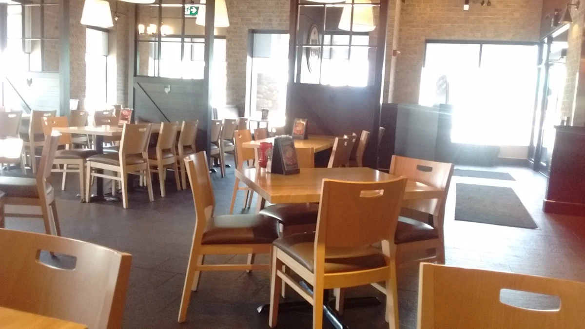 Vibe, Swiss Chalet