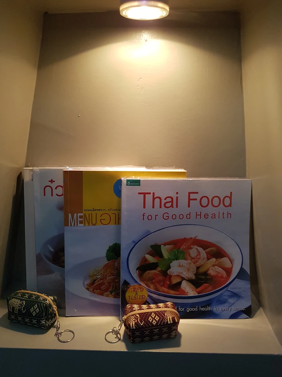 Menu, Eat Thai restaurant