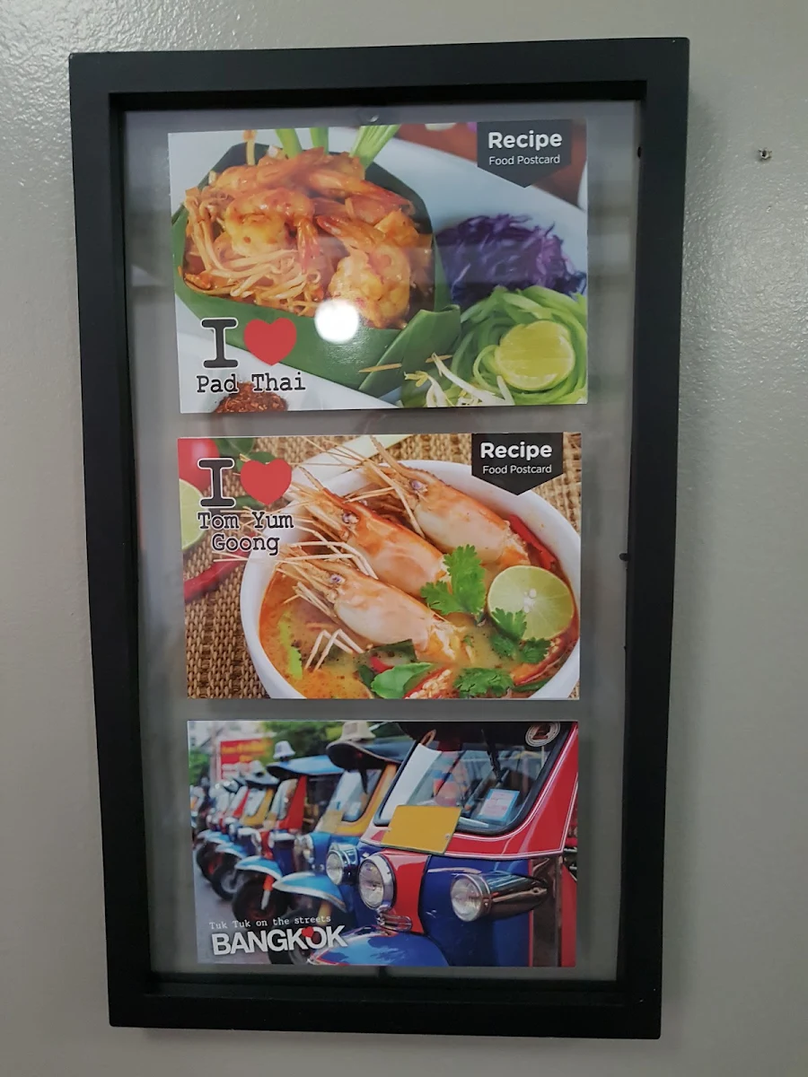 Menu, Eat Thai restaurant