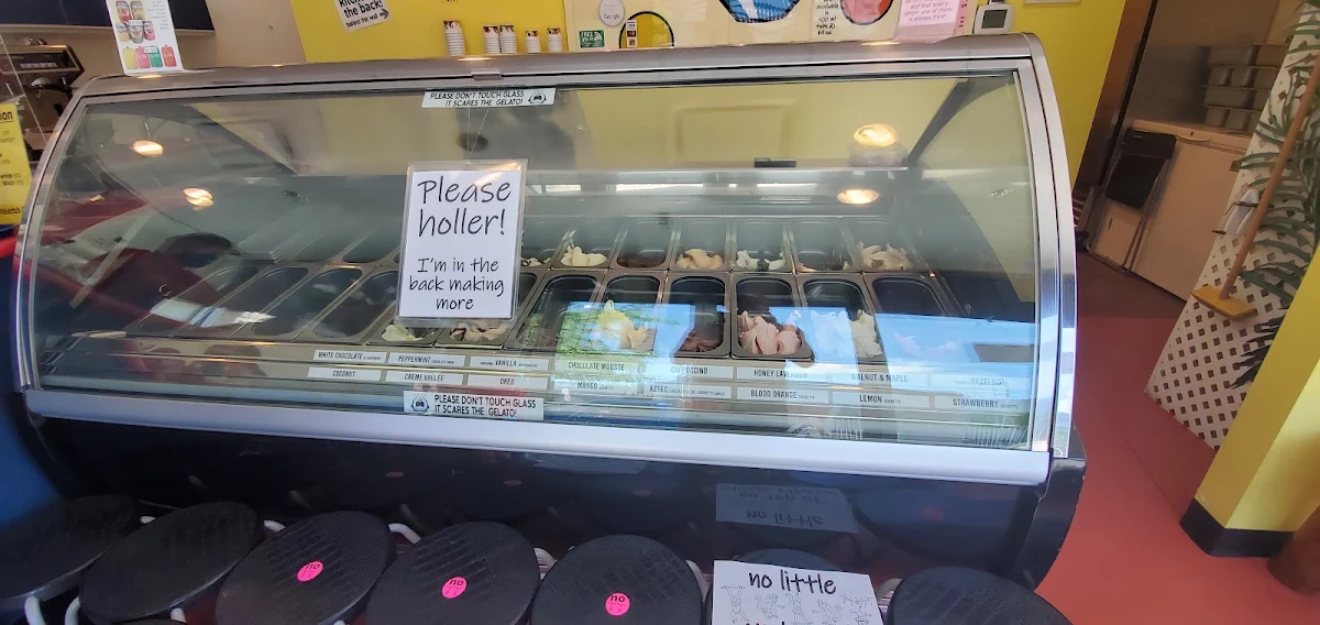 Menu, Roberto's Gelato