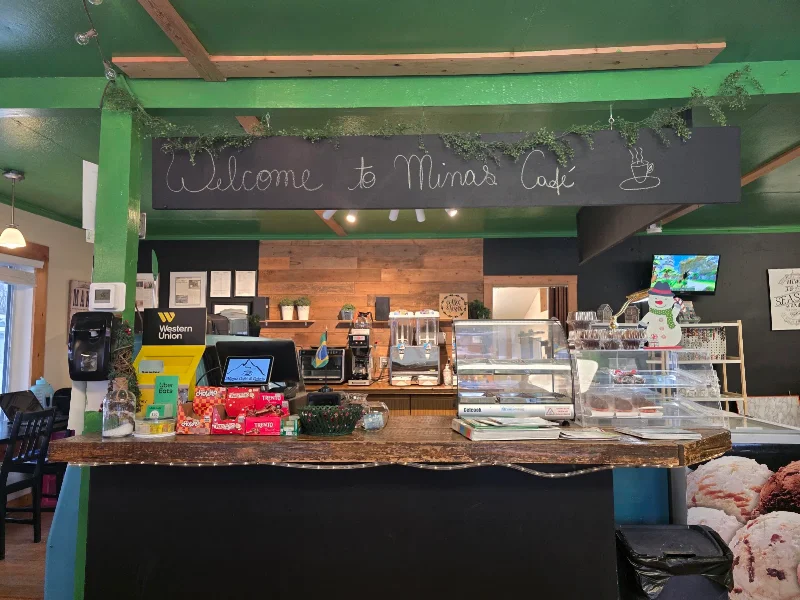 Minas Café & Eatery