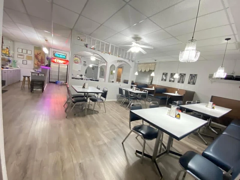 Guang Dong Palace Family Restaurant