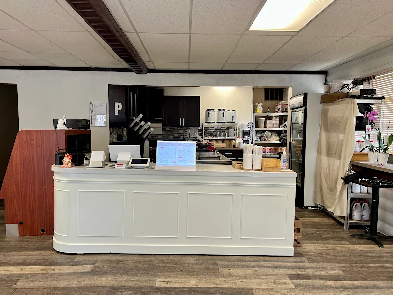 Bear Mosa Tea Shop | 黃刀鎮臺灣手搖飲