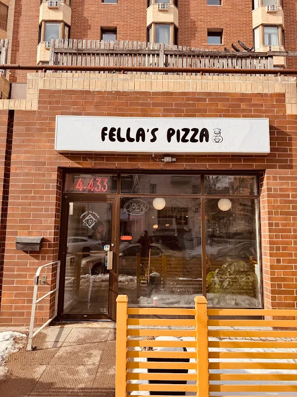 Fella's Pizza