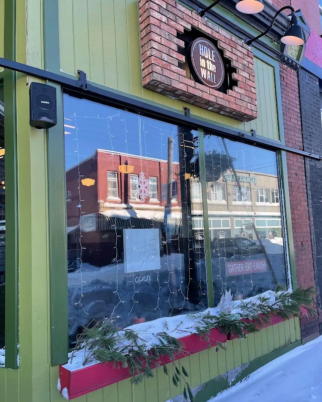 Hole in the Wall Restaurant