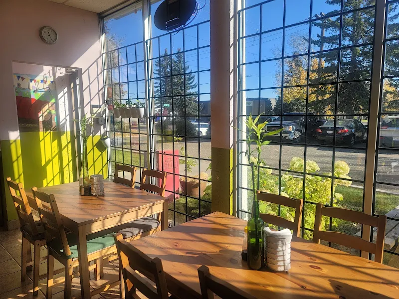Bravo's eatery