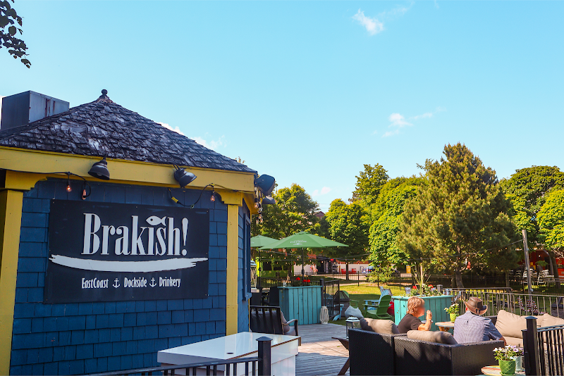 Brakish Dockside Bar & Eatery