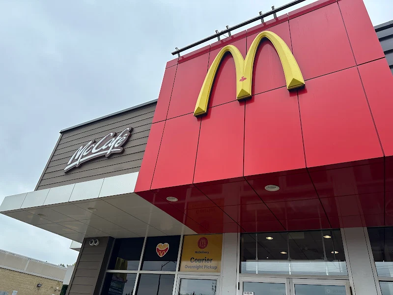 FIFA World Cup Meal - McValue Meals [621.0 Cals]