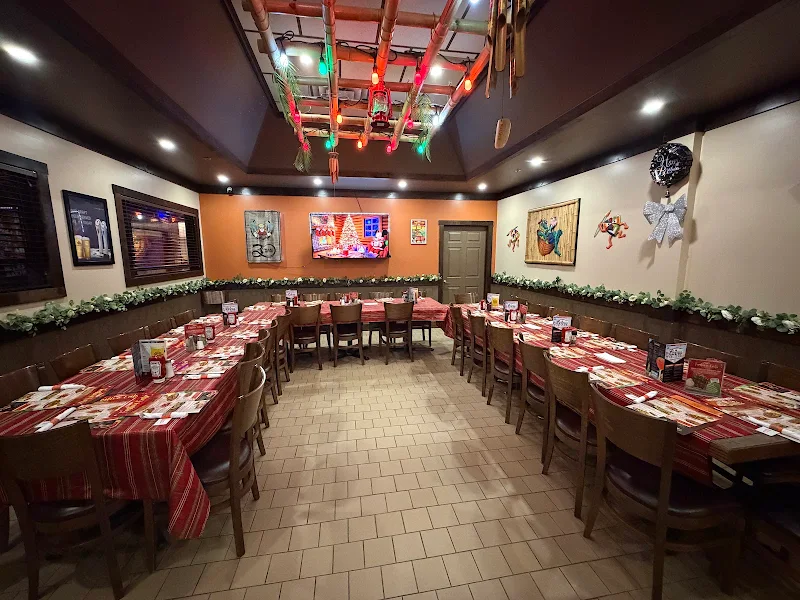 Jungle Jim's Bar & Eatery - Family Restaurant