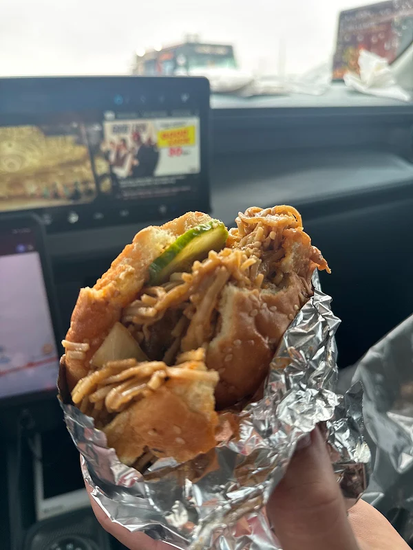 Traditional fast food ( truck)