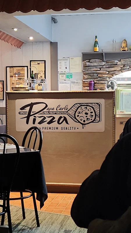 Papa Carlo Pizzeria & Gelati