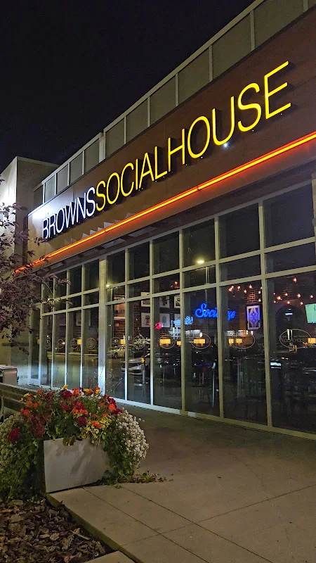Browns Socialhouse Tamarack