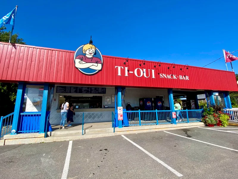 Ti-Oui Snack Bar