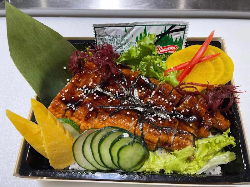 R29 .Shrimp tempura & cucumber roll (8pcs)