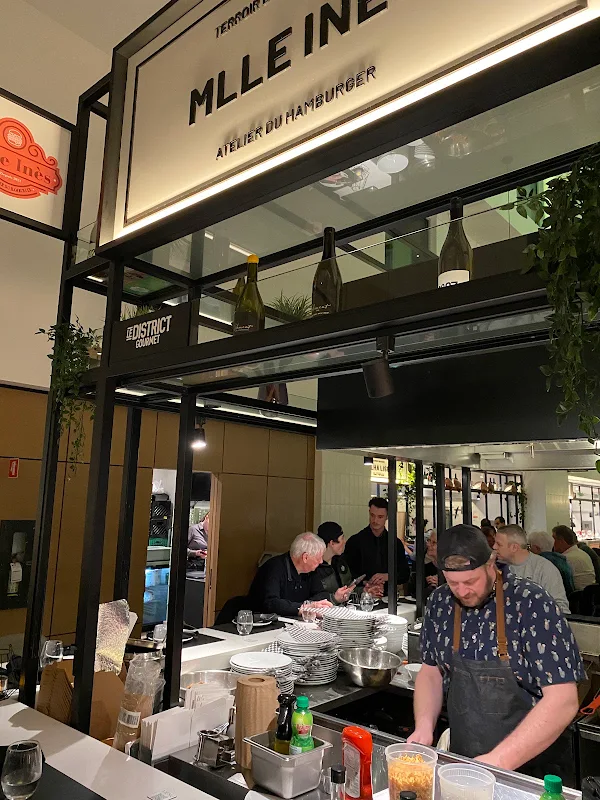 Mlle Inès | l'Atelier du hamburger | District Gourmet Sainte-Foy