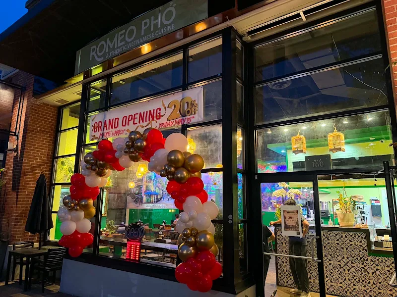 Romeo Phở Restaurant